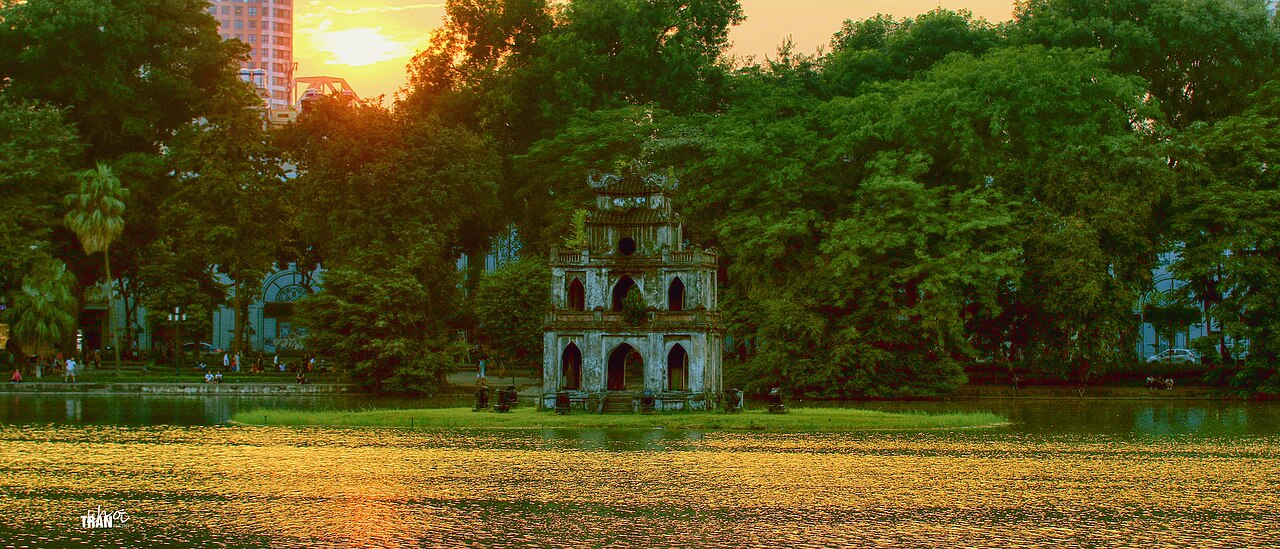 Hoan Kiem Lake and the Turtle Tower in Hanoi — the best Vietnamese city to visit