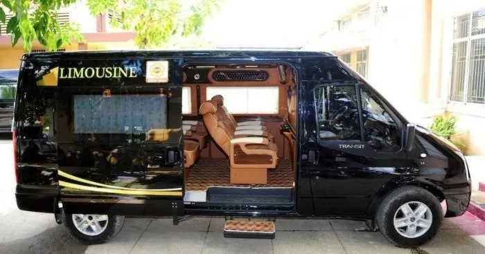 Limousine VIP from Hanoi to Sapa