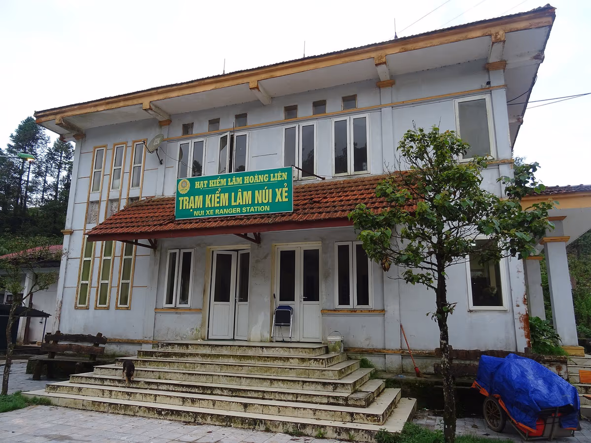 The Nui Xe Ranger Station of Hoang Lien National Park with its green bilingual sign