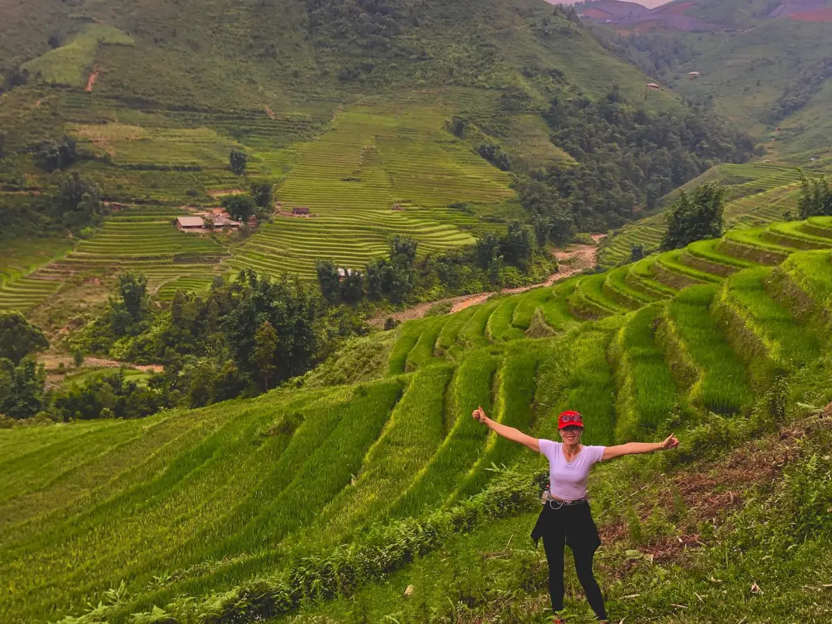 Rice paddies and H'mong culture easy hiking tour, Sapa