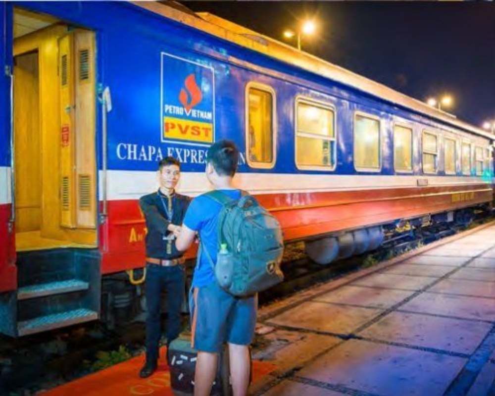Chapa Expresstrain From Hanoi To Sapa