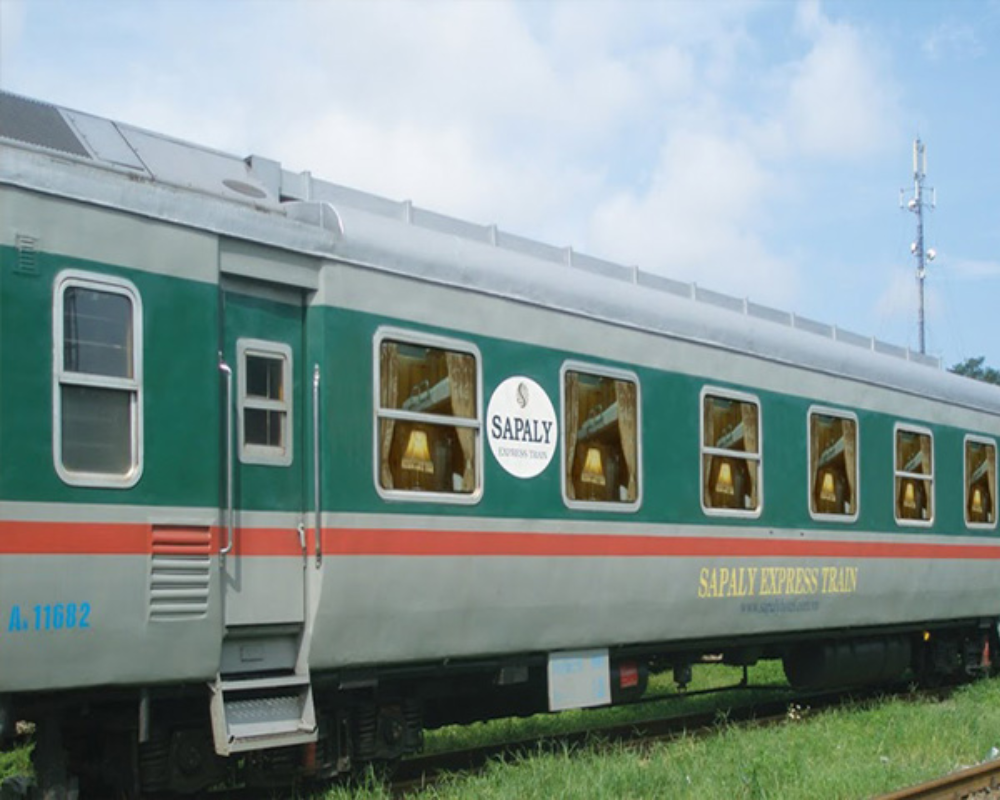Sapaly Express Train from Hanoi to Sapa