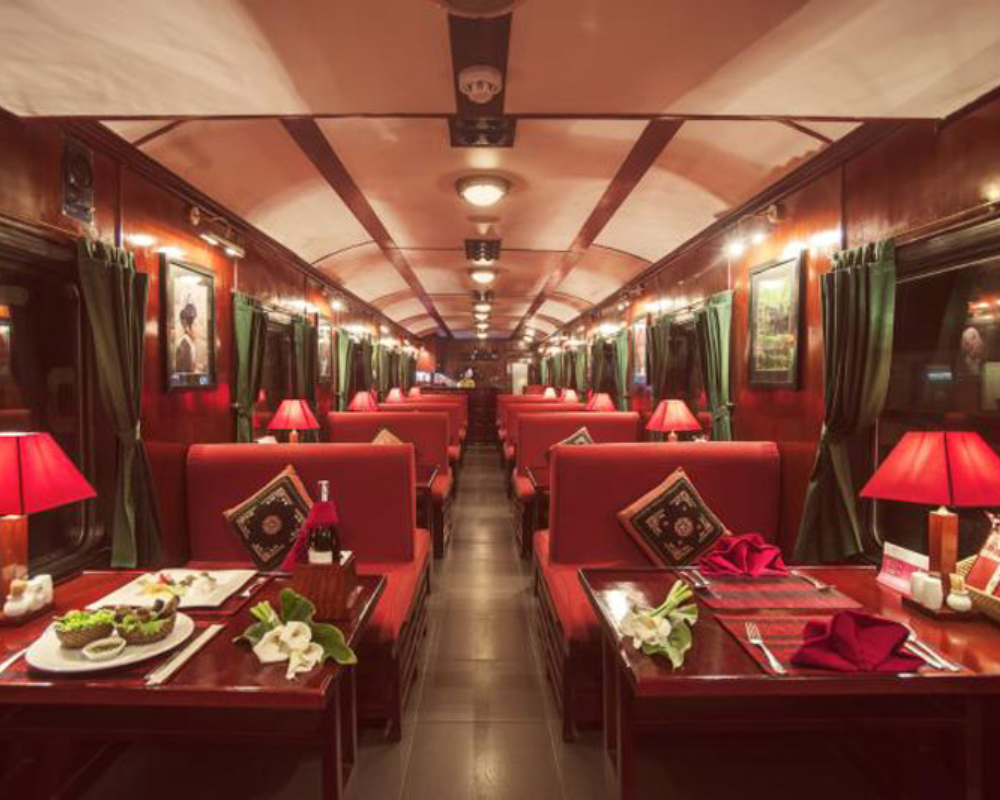 Victoria Express Train From Hanoi To Sapa