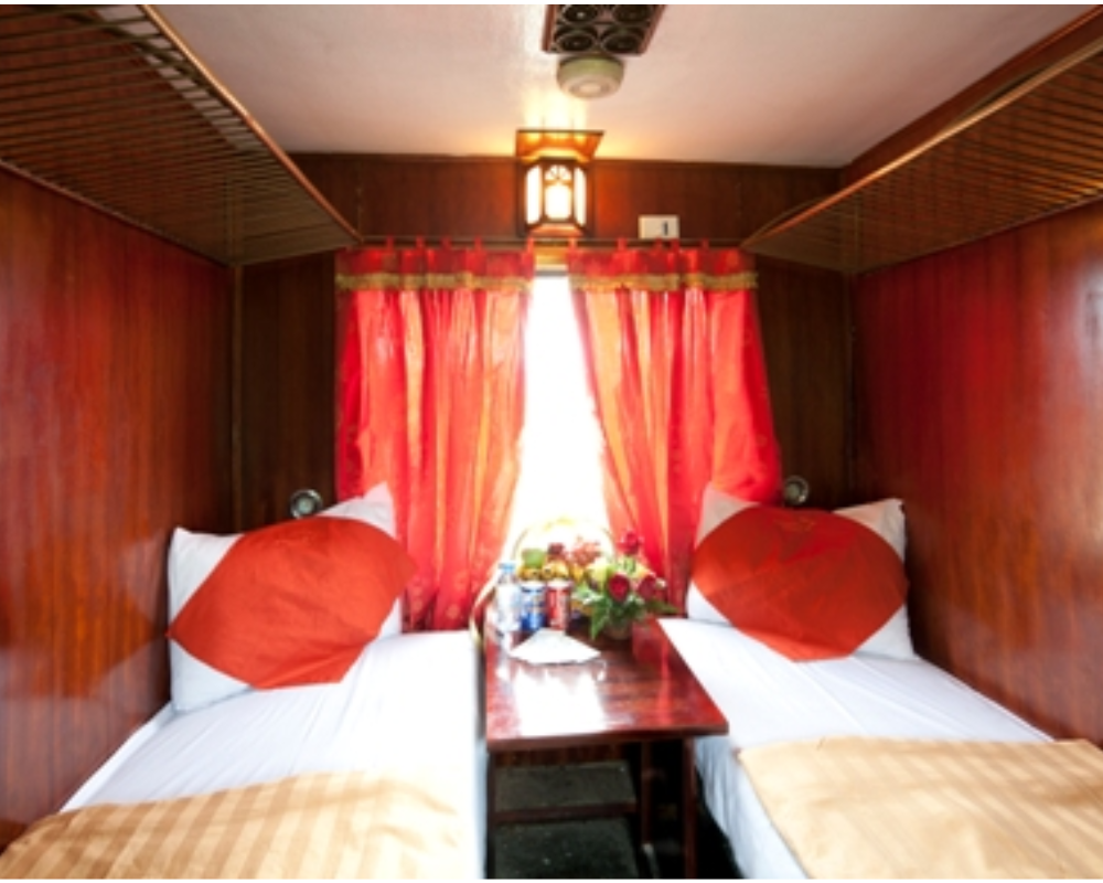 Orient Express Train Hanoi To Lao Cai 