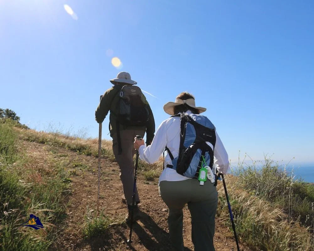 Winter Day Hiking Gear Checklist - AdventureHacks